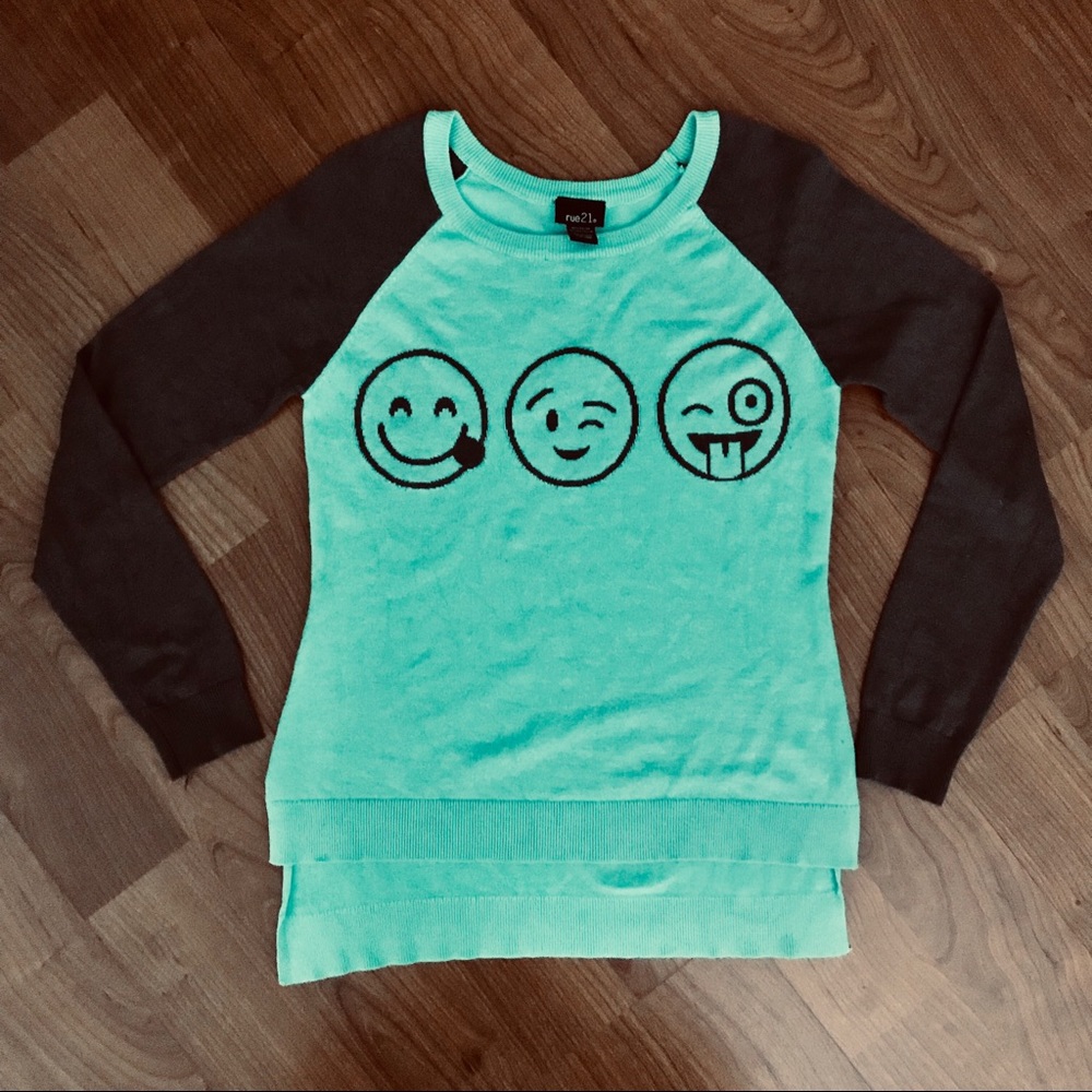 rue21 Emoji colorblock hi lo hem Sweater Sz M